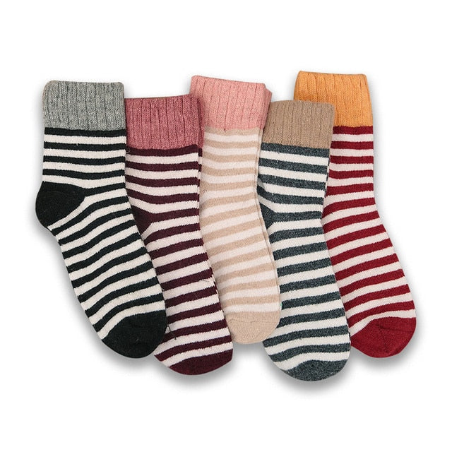 5 Pairs New Women's Winter Warm Socks Vintage Christmas Sock Harajuku Ethnic Style Cashmere Thermal Thicken Wool Sock for Women